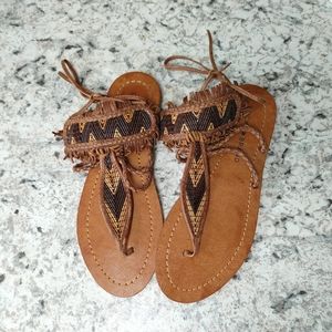 Lucky Brand Aztec Style Sandals w Fringe 6
